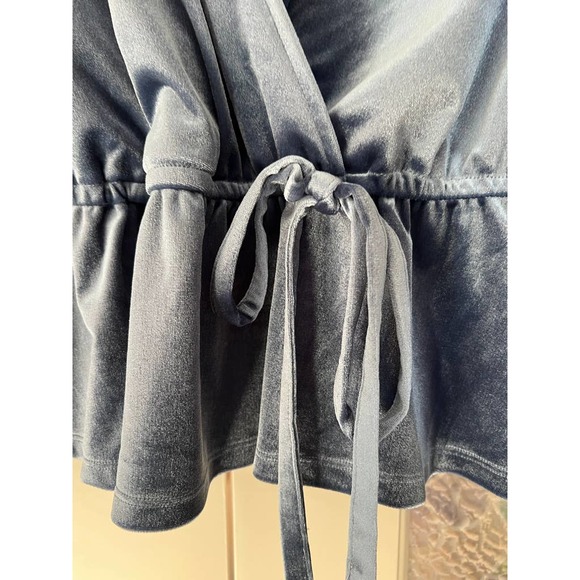 LC Lauren Conrad blue Velvet Wrap top - Picture 4 of 6